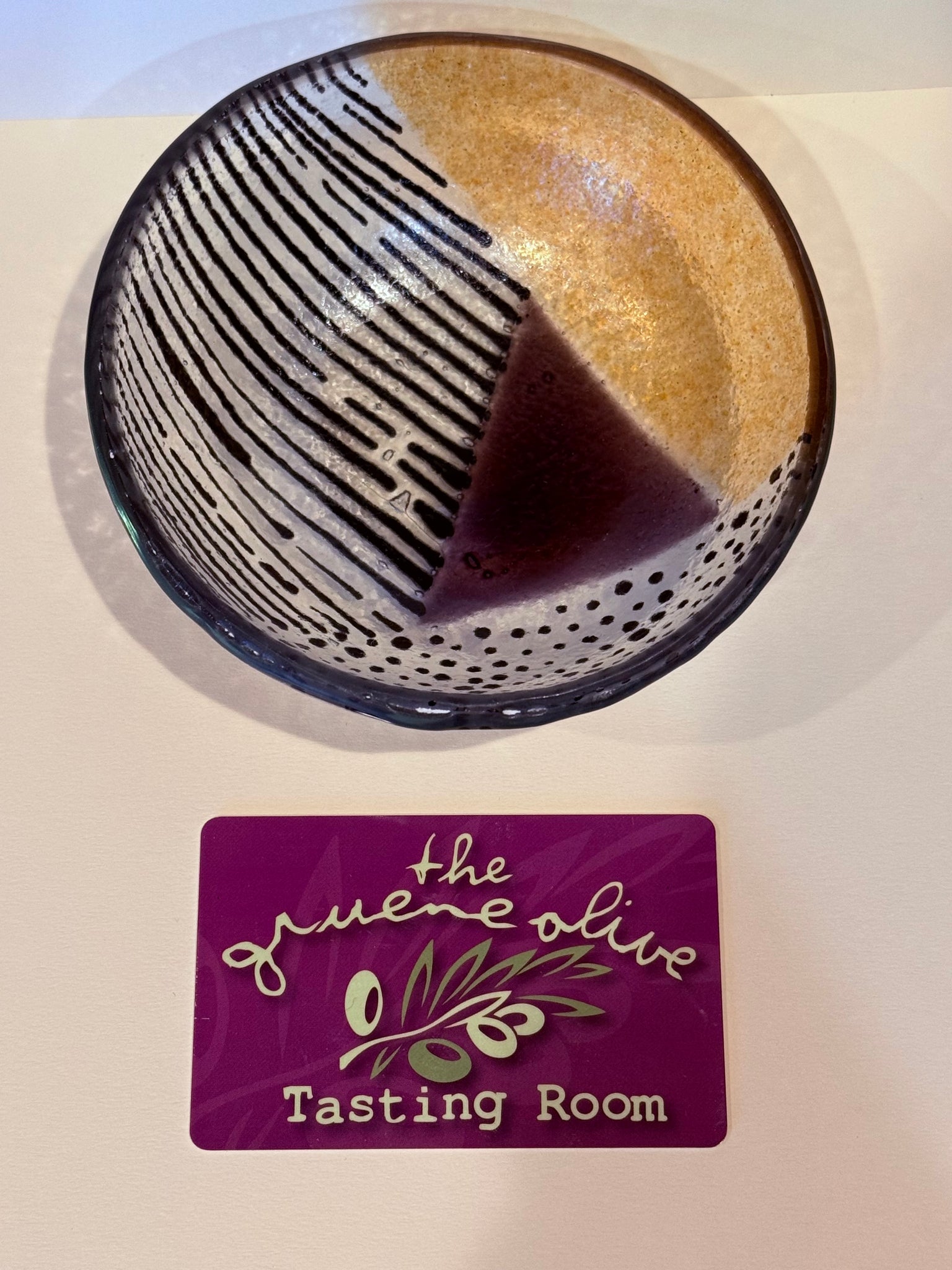 Hand made glass 12cmx5cm bowl